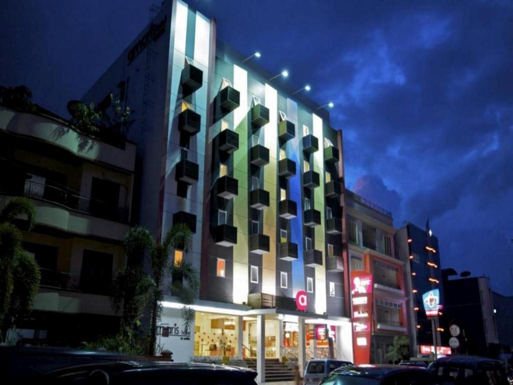 Amaris Hotel Ambon Exterior foto